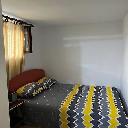 A & A Apartman Podgorica Bagian luar foto
