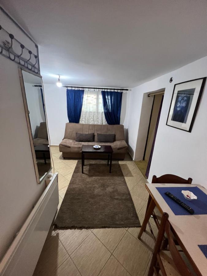 A & A Apartman Podgorica Bagian luar foto