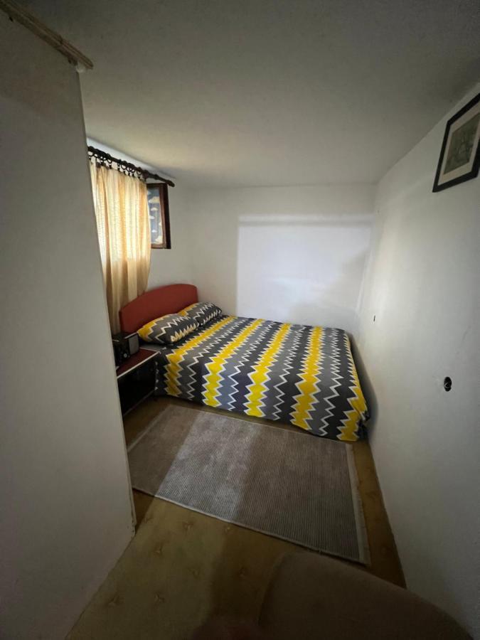 A & A Apartman Podgorica Bagian luar foto